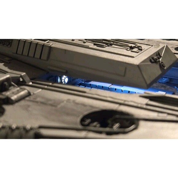 STAR WARS Millennium Falcon 1/72 scale Plastic Model Fine Molds, With LE… - Picture 13 of 16